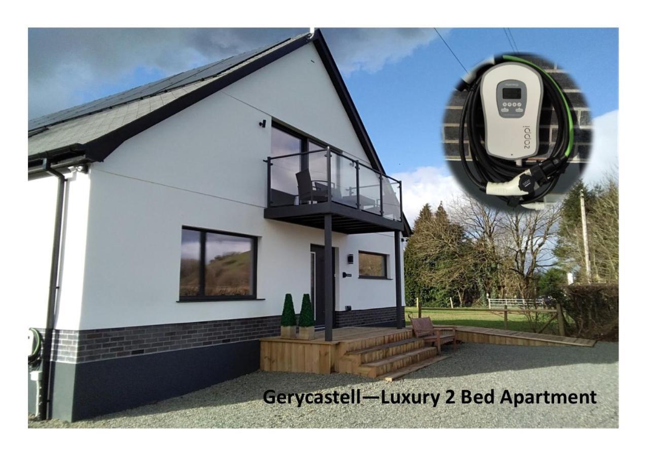 Gerycastell Luxury Holiday Apartment With Stunning Views & Ev Station Point Carmarthen Bagian luar foto