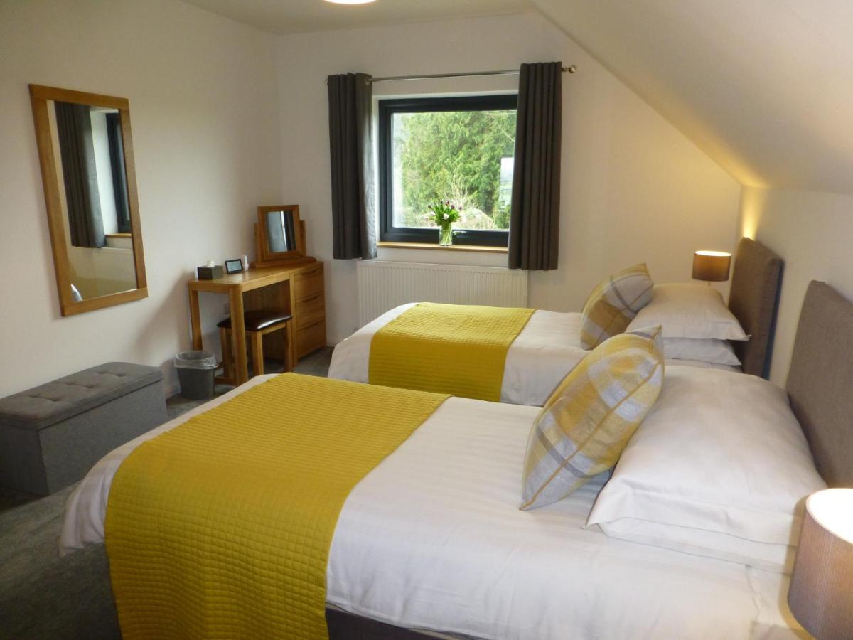 Gerycastell Luxury Holiday Apartment With Stunning Views & Ev Station Point Carmarthen Bagian luar foto