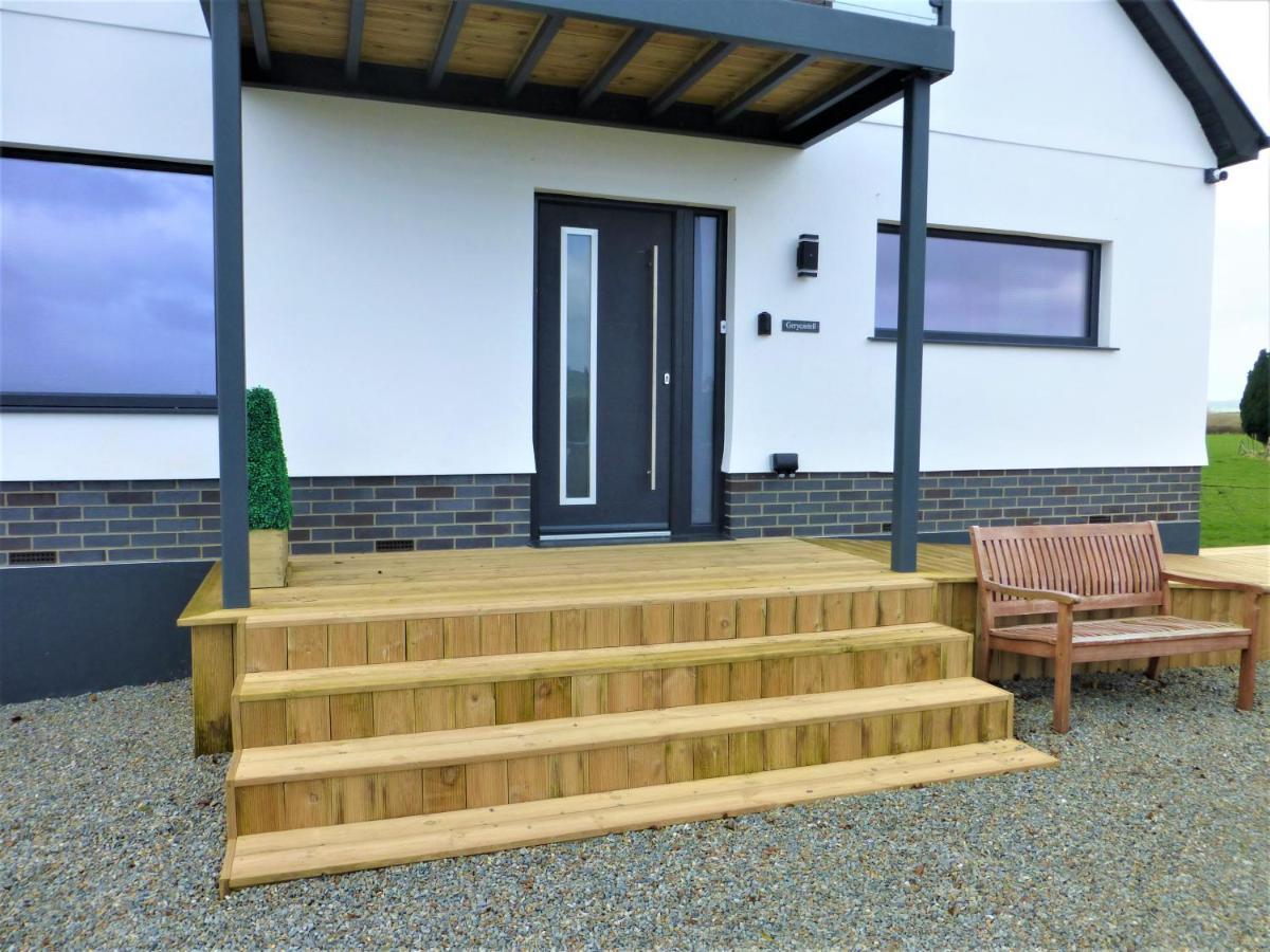 Gerycastell Luxury Holiday Apartment With Stunning Views & Ev Station Point Carmarthen Bagian luar foto